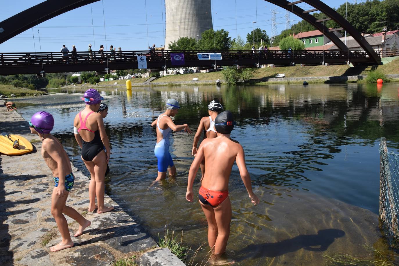 Fotos: Travesia a nado en Velilla del río Carrión