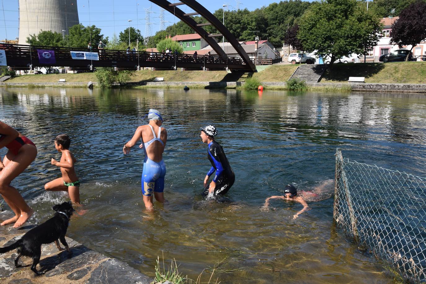 Fotos: Travesia a nado en Velilla del río Carrión