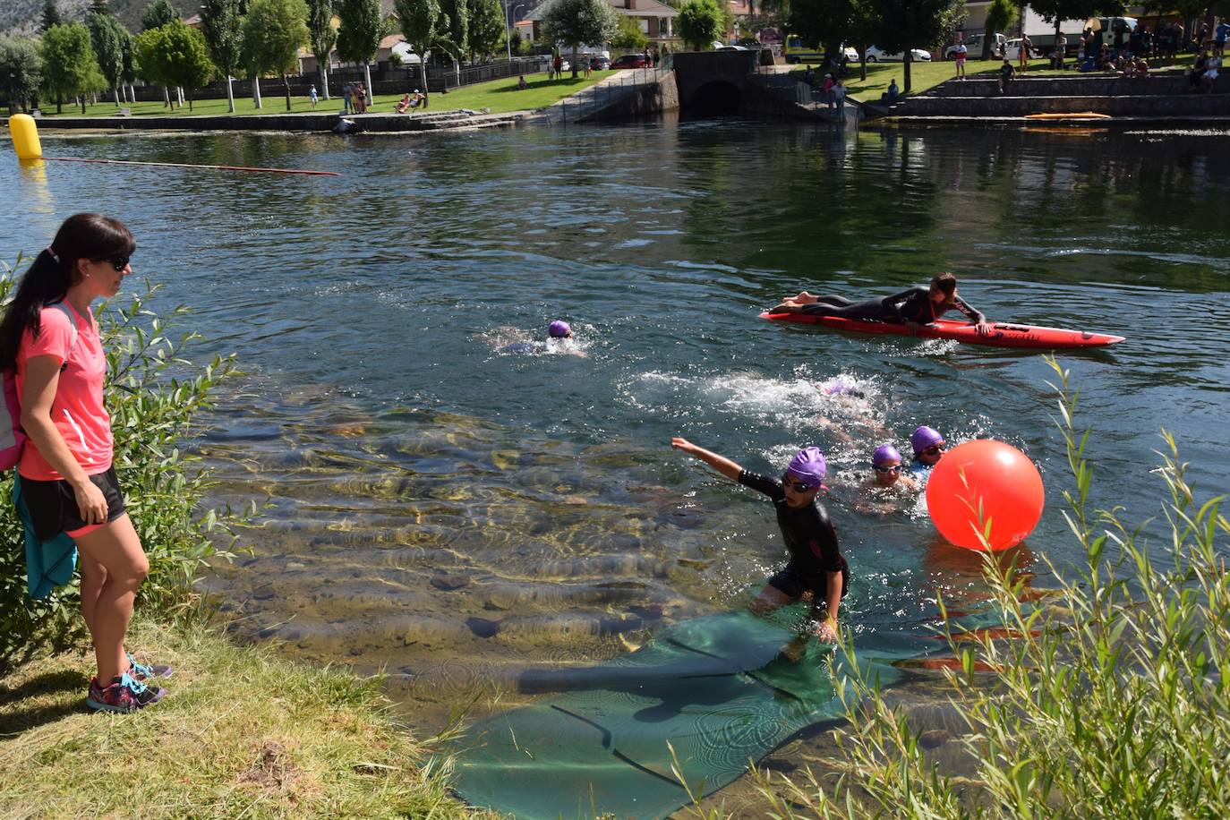 Fotos: Travesia a nado en Velilla del río Carrión