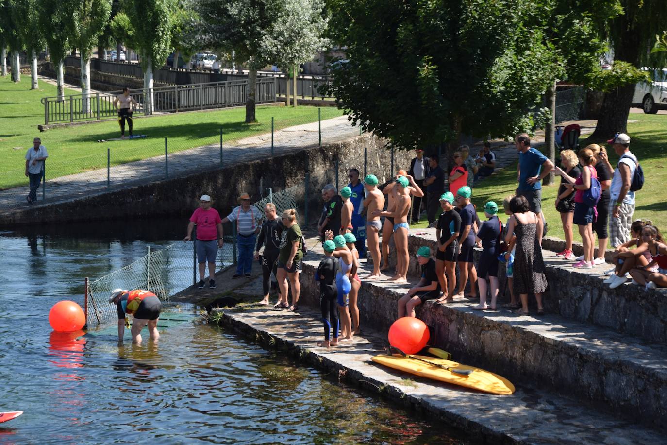 Fotos: Travesia a nado en Velilla del río Carrión