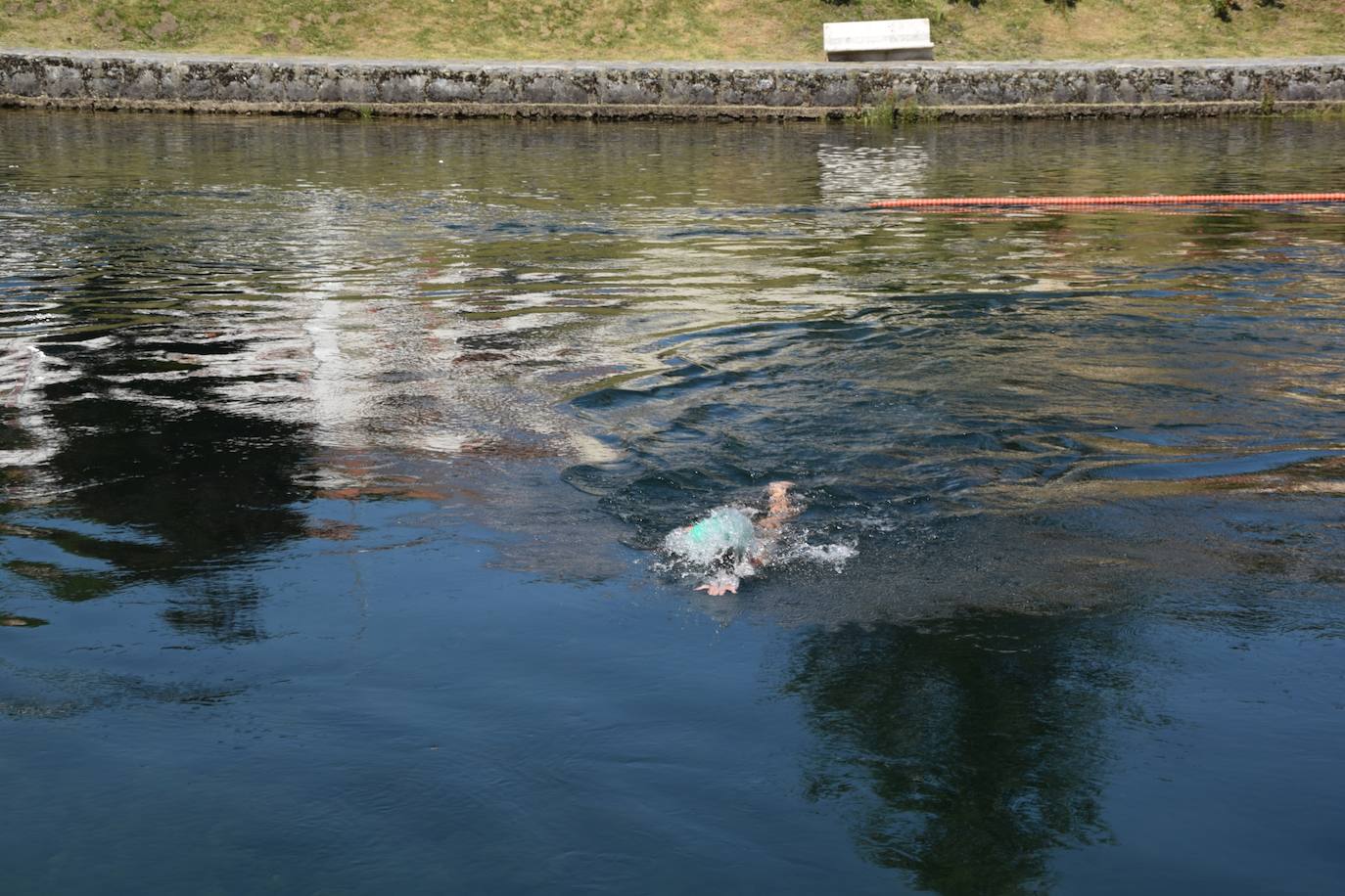 Fotos: Travesia a nado en Velilla del río Carrión