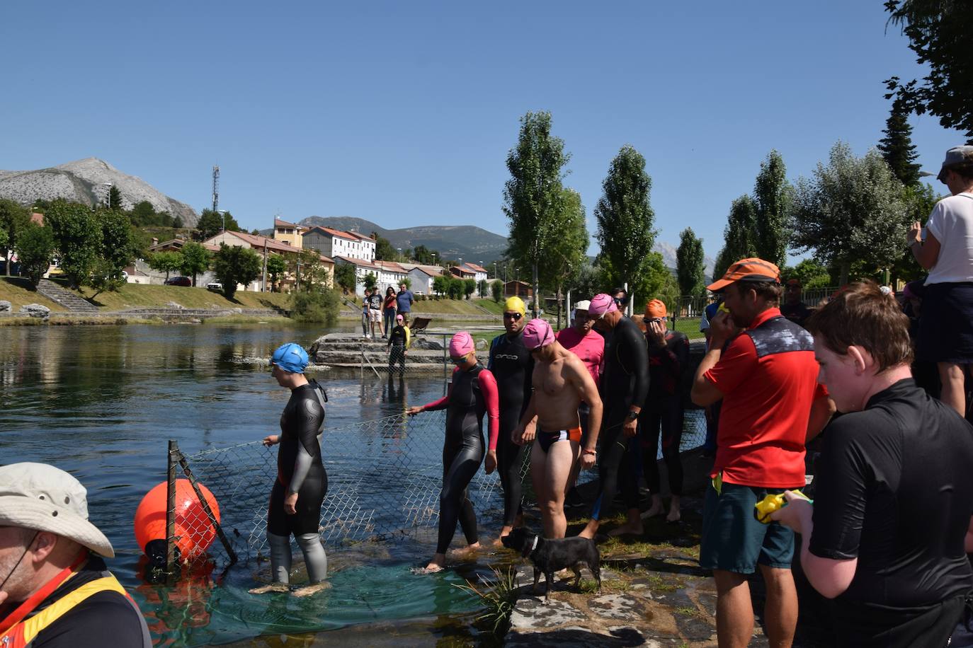 Fotos: Travesia a nado en Velilla del río Carrión