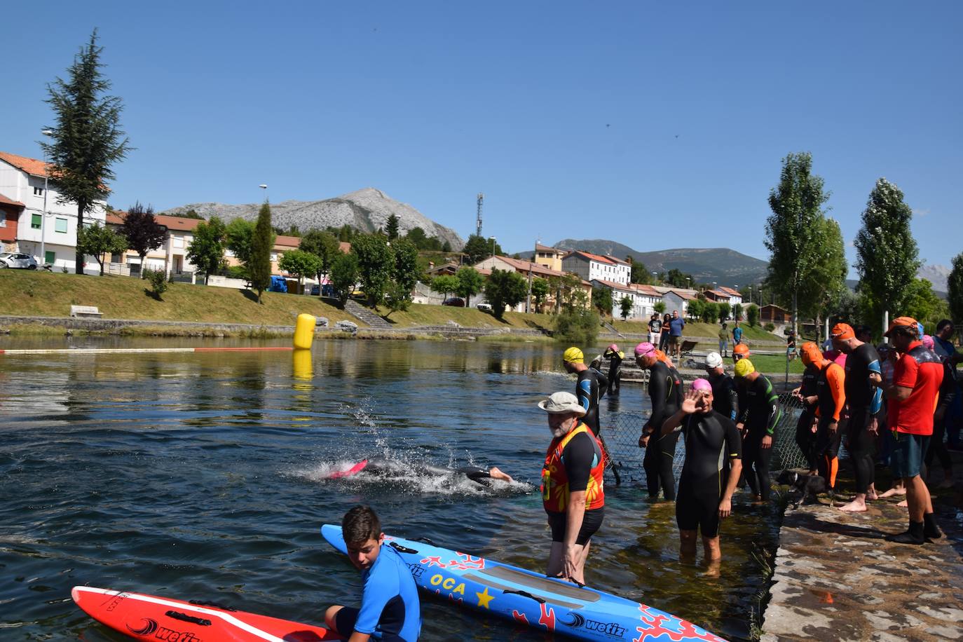 Fotos: Travesia a nado en Velilla del río Carrión