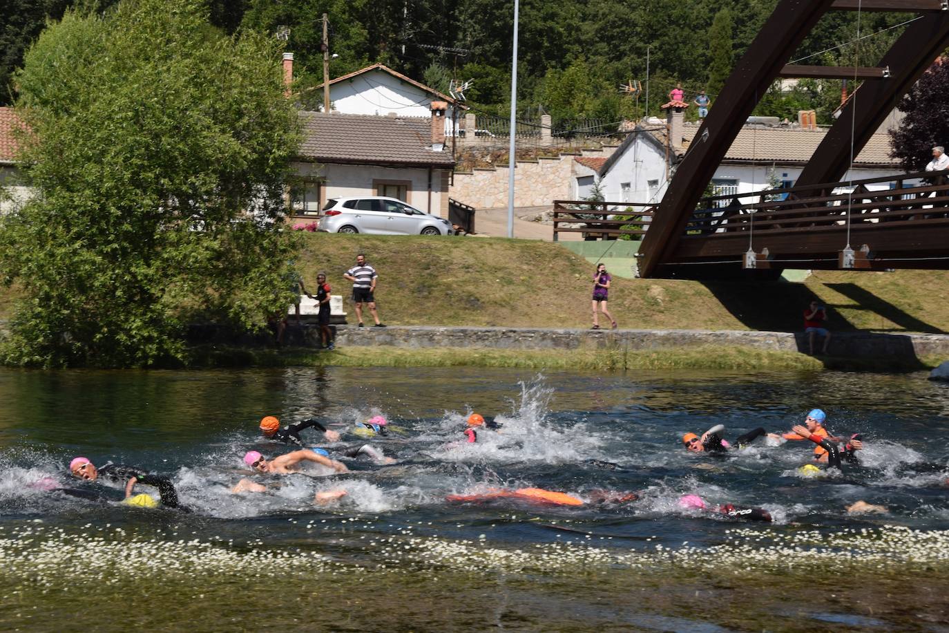 Fotos: Travesia a nado en Velilla del río Carrión