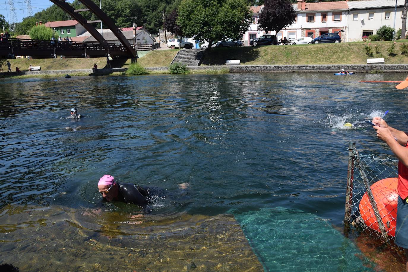 Fotos: Travesia a nado en Velilla del río Carrión