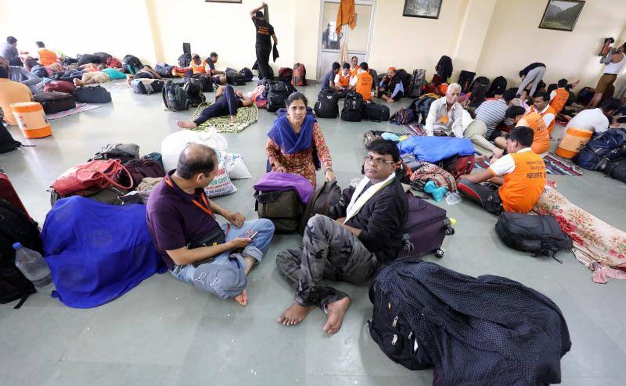 Peregrinos evacuados en Cachemira.