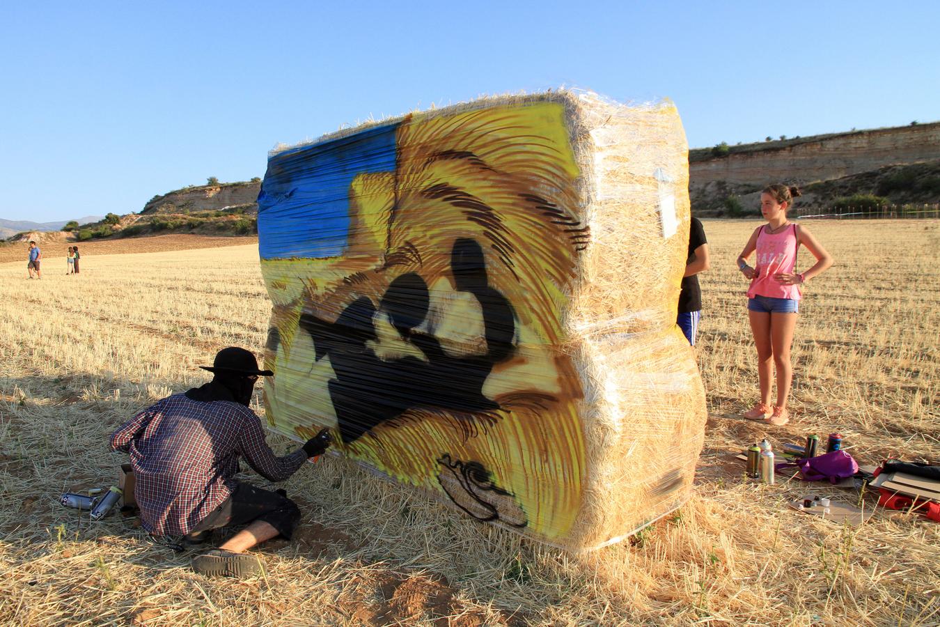 Fotos: El arte urbano llega a los campos de Espirdo