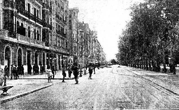 La Acera de Recoletos, en el año 1929. 