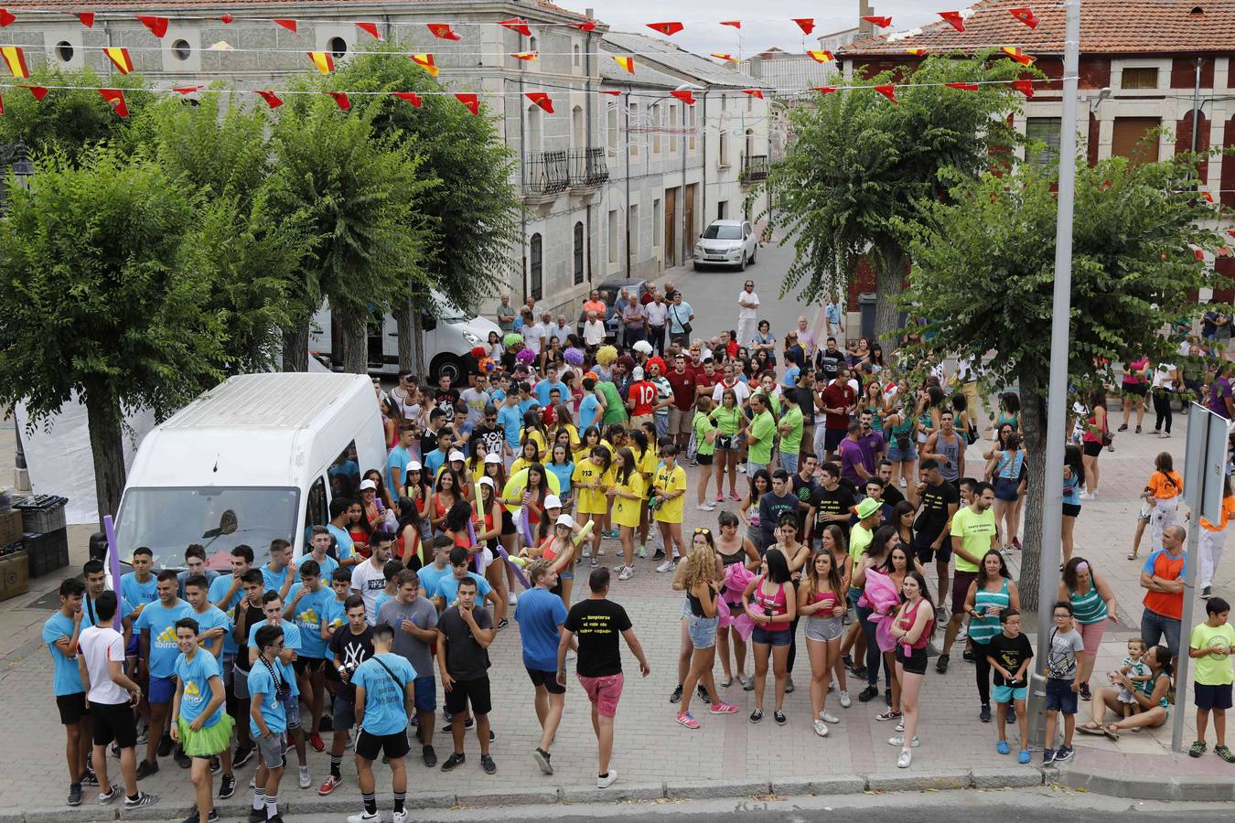 Fotos: Chupinazo y desfile de peñas en Campaspero