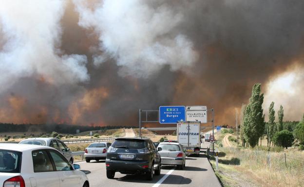 La memoria del fuego: Justo once años después, el desastre natural de Honrubia prende en La Granja