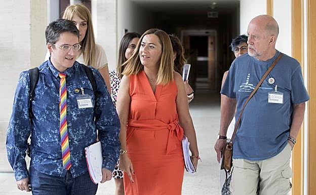 El PSOE pide a Fuentes que «se explique» sobre el piso de las Cortes antes de exigir su renuncia a los 1.800 euros al mes