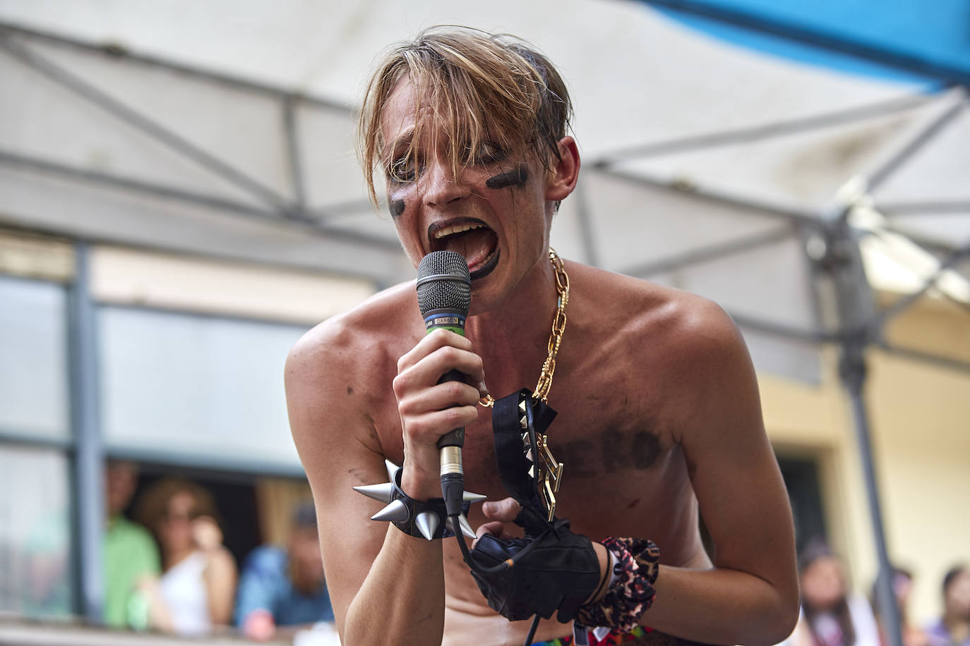 Fotos: La lluvia no puede con la jornada del viernes del Sonorama 2019, 1 de 6