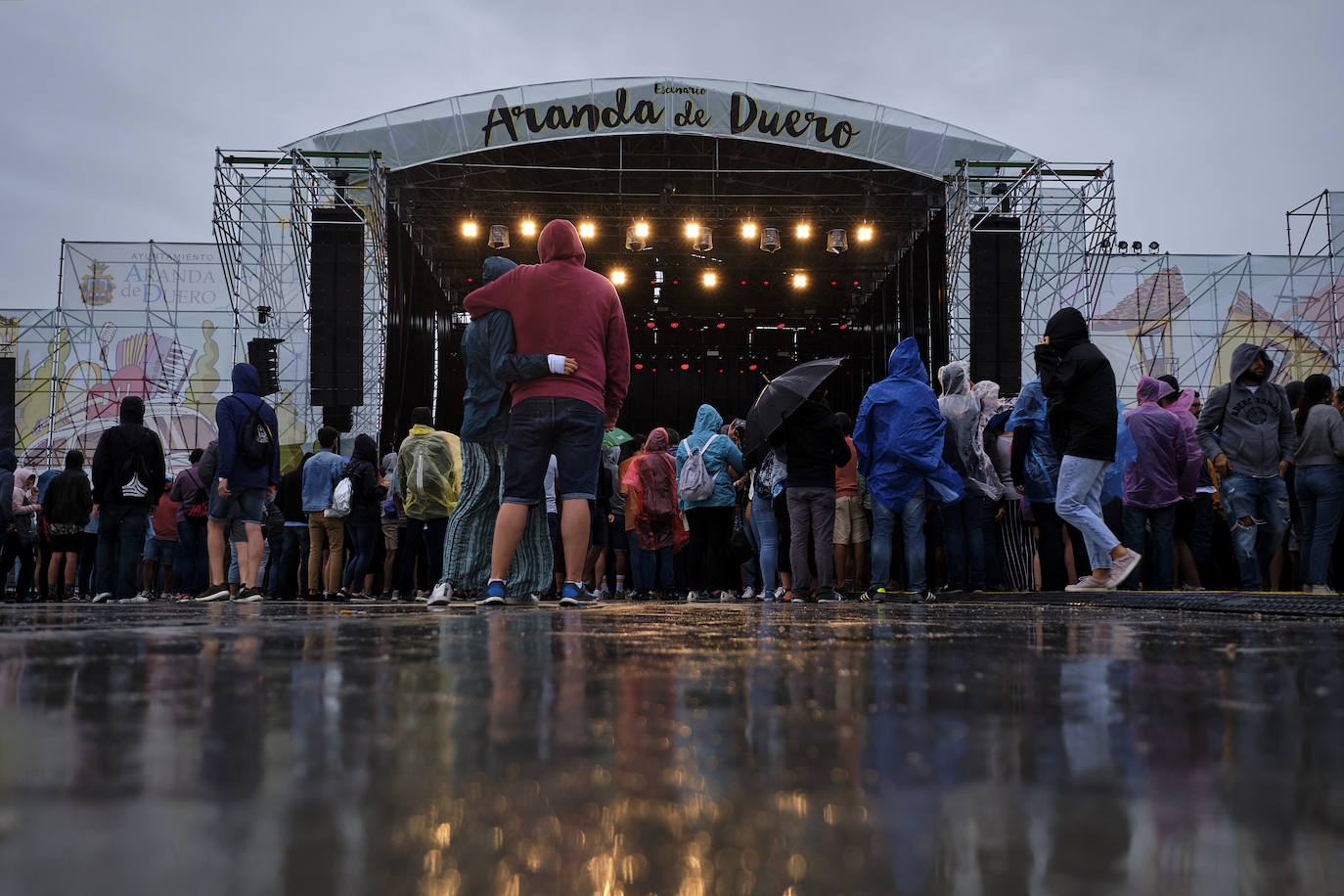 Fotos: La lluvia no puede con la jornada del viernes del Sonorama 2019, 1 de 6