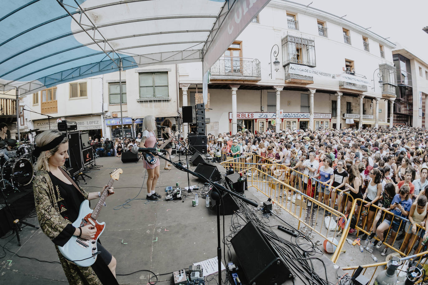 Fotos: La lluvia no puede con la jornada del viernes del Sonorama 2019, 3 de 6