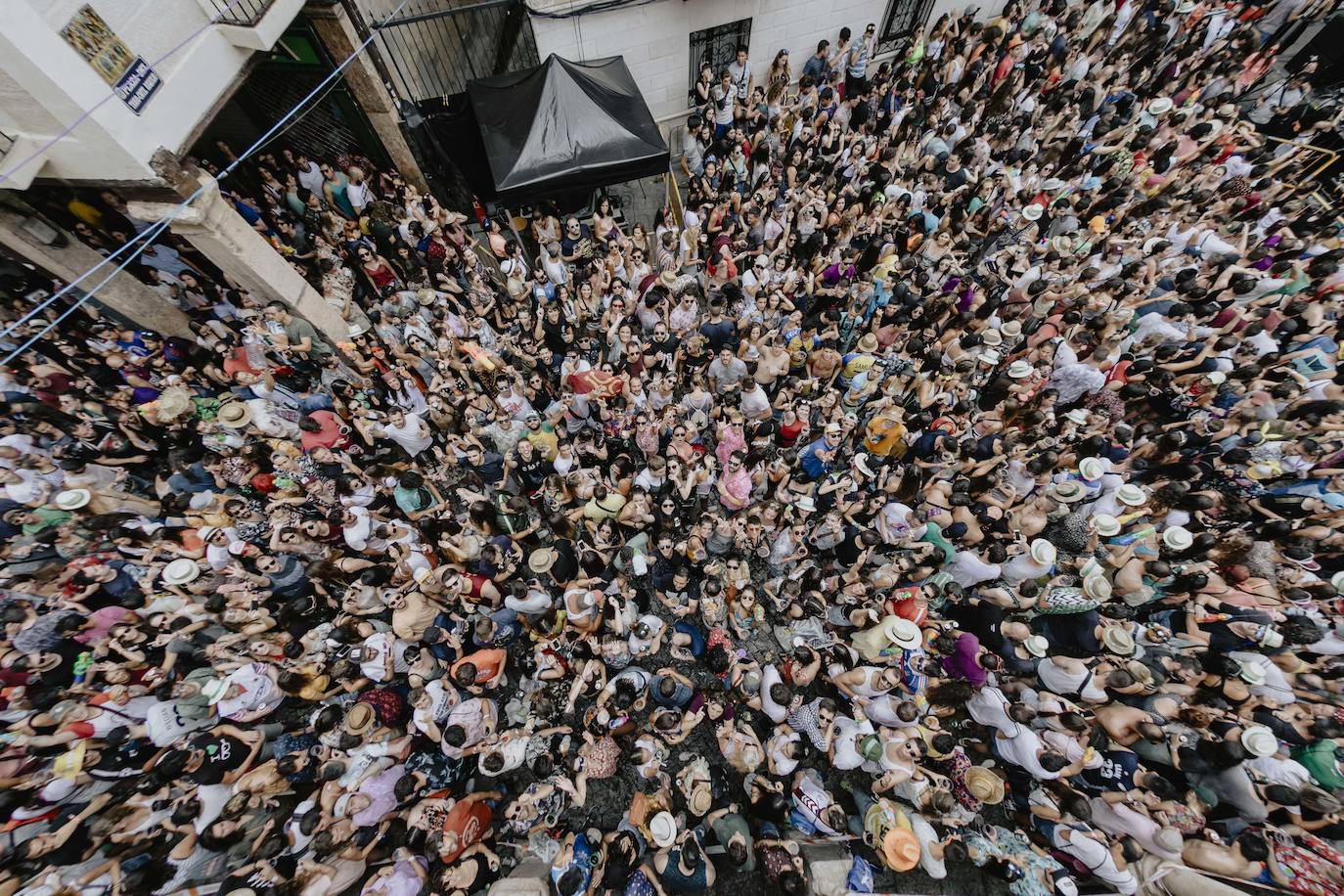 Fotos: La lluvia no puede con la jornada del viernes del Sonorama 2019, 3 de 6