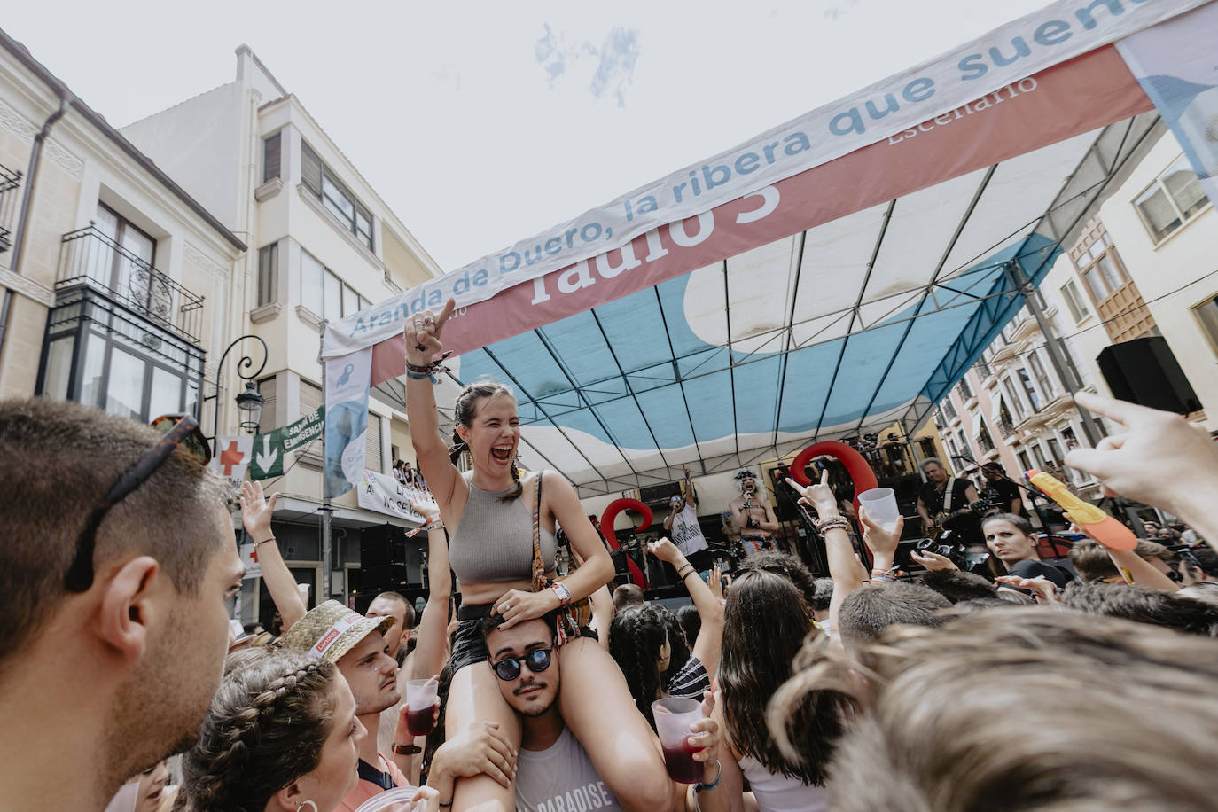 Fotos: La lluvia no puede con la jornada del viernes del Sonorama 2019, 3 de 6
