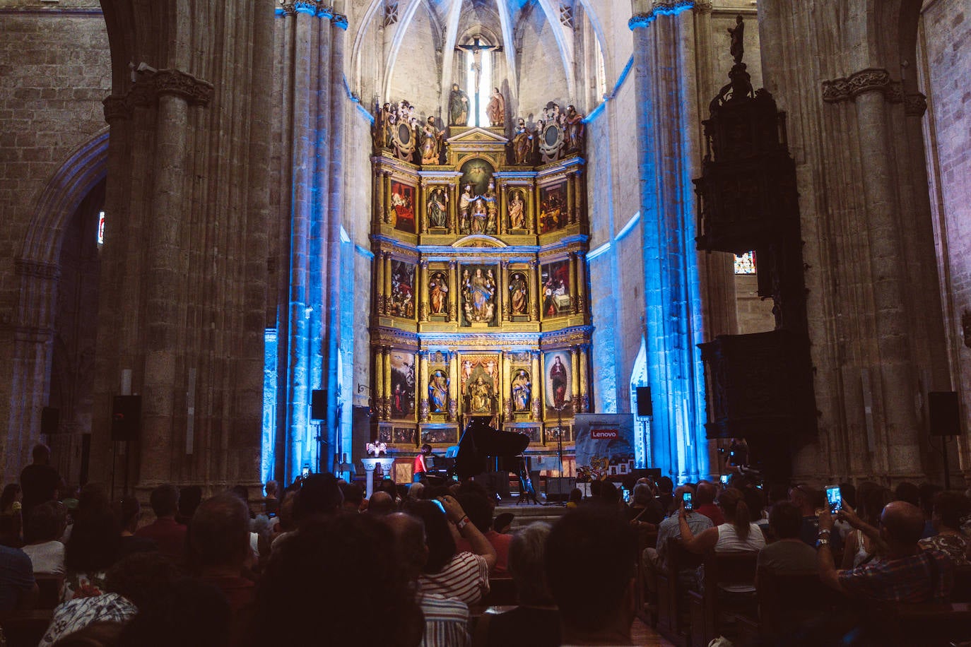 Fotos: La lluvia no puede con la jornada del viernes del Sonorama 2019, 6 de 6