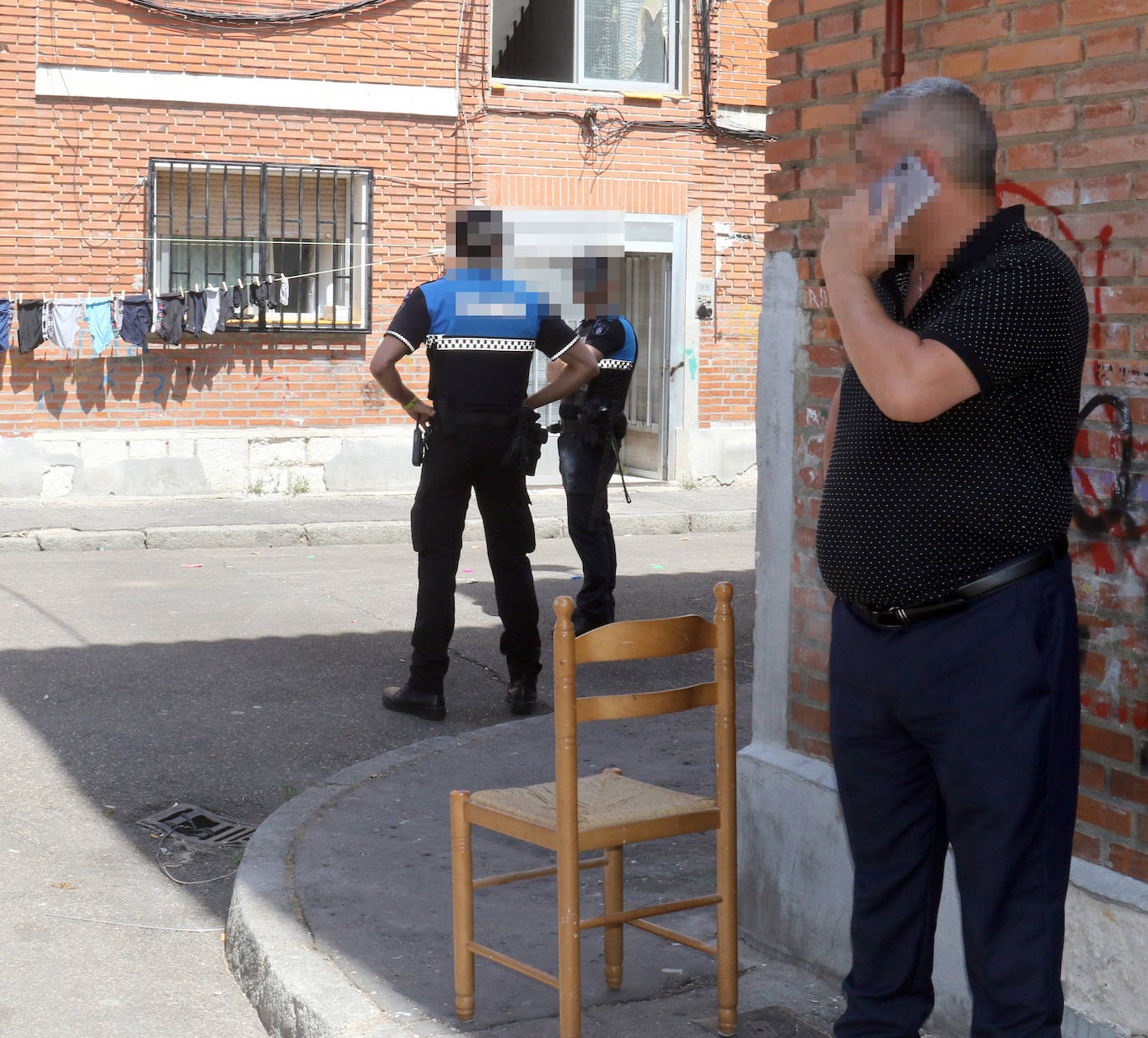 Fotos: Dos detenidos tras un tiroteo en el barrio vallisoletano de Las Viudas