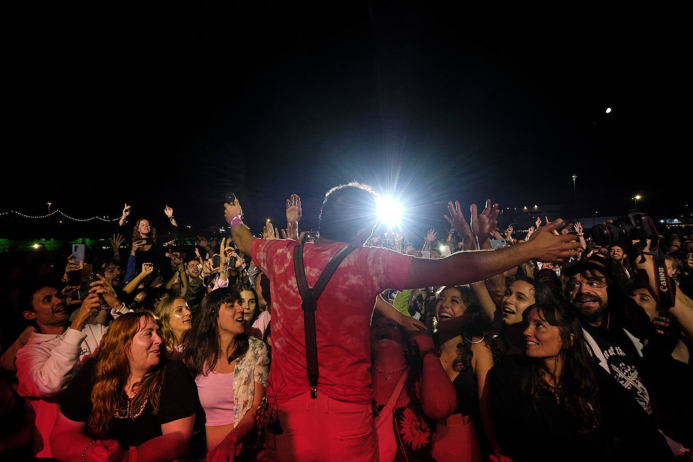Fotos: La lluvia no puede con la jornada del viernes del Sonorama 2019, 2 de 6
