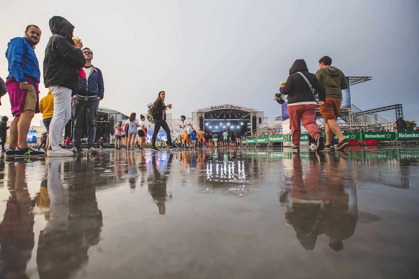 Fotos: La lluvia no puede con la jornada del viernes del Sonorama 2019, 2 de 6