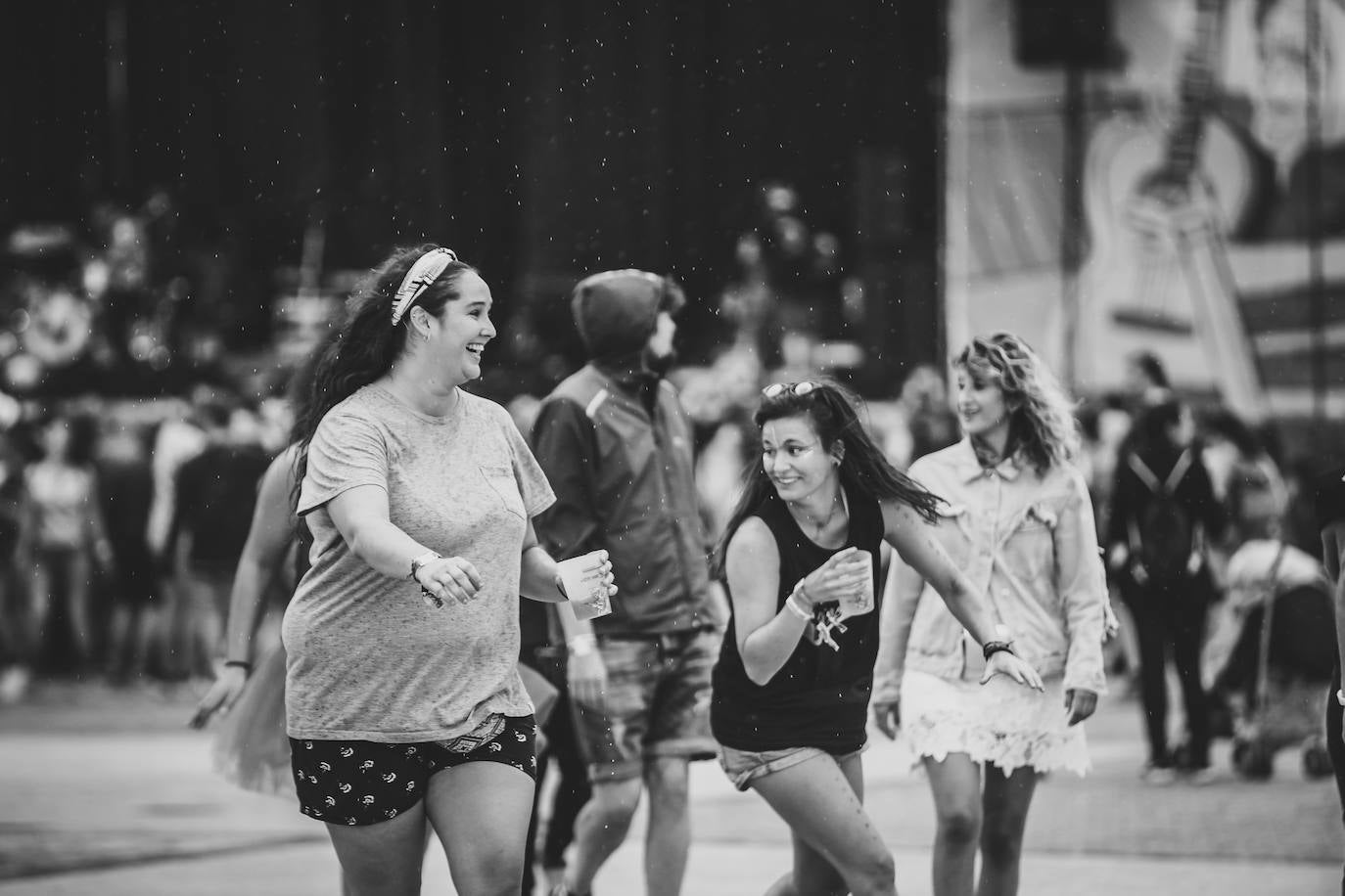 Fotos: La lluvia no puede con la jornada del viernes del Sonorama 2019, 2 de 6