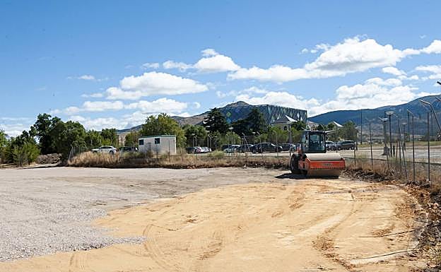 Inicio de las obras del aparcamiento en el Palacio de La Faisanera. 