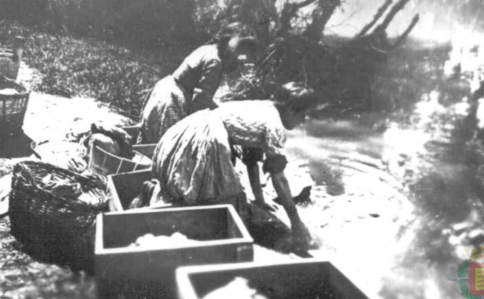 Lavanderas en el río Pisuerga.