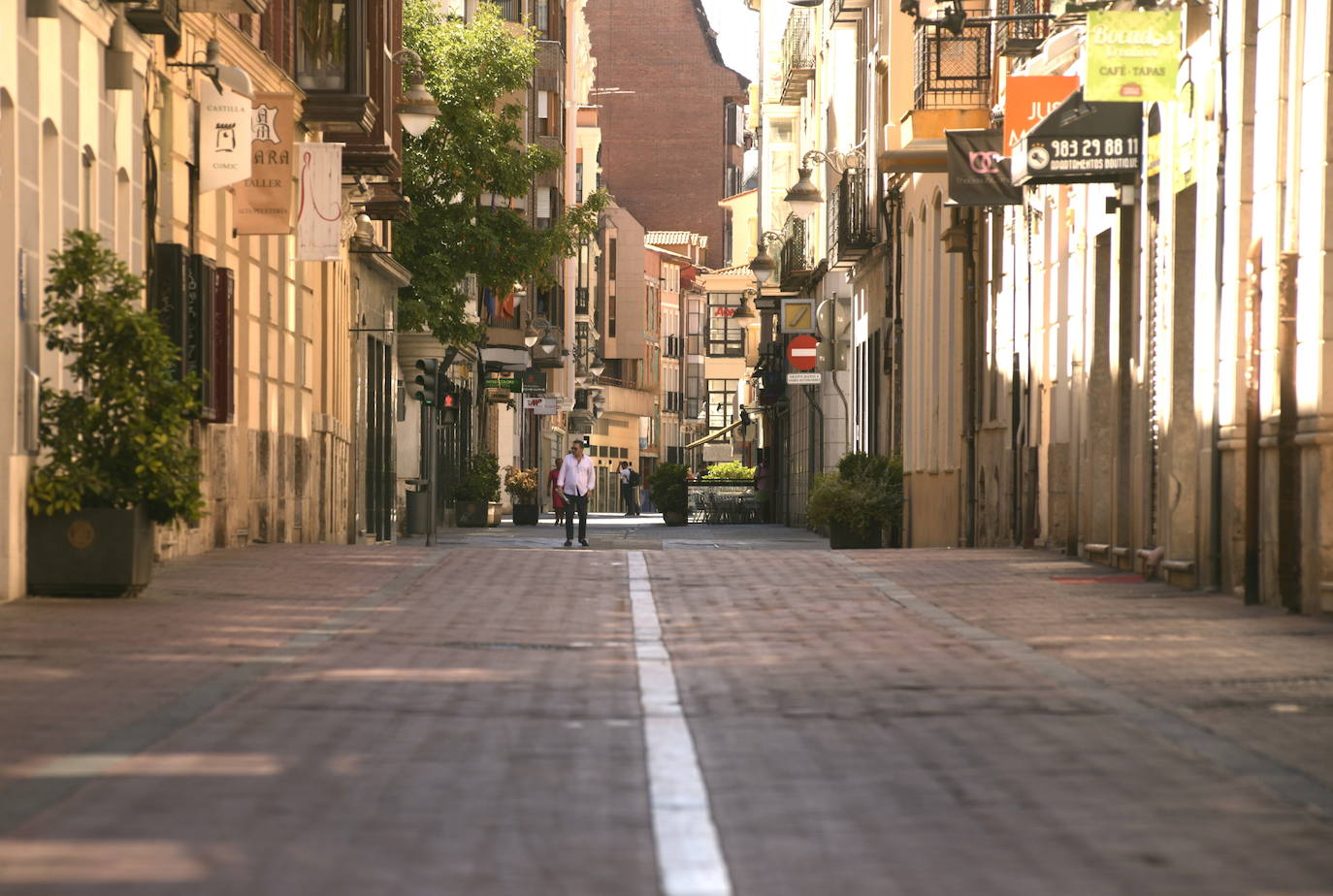 Fotos: Valladolid cierra en agosto por vacaciones