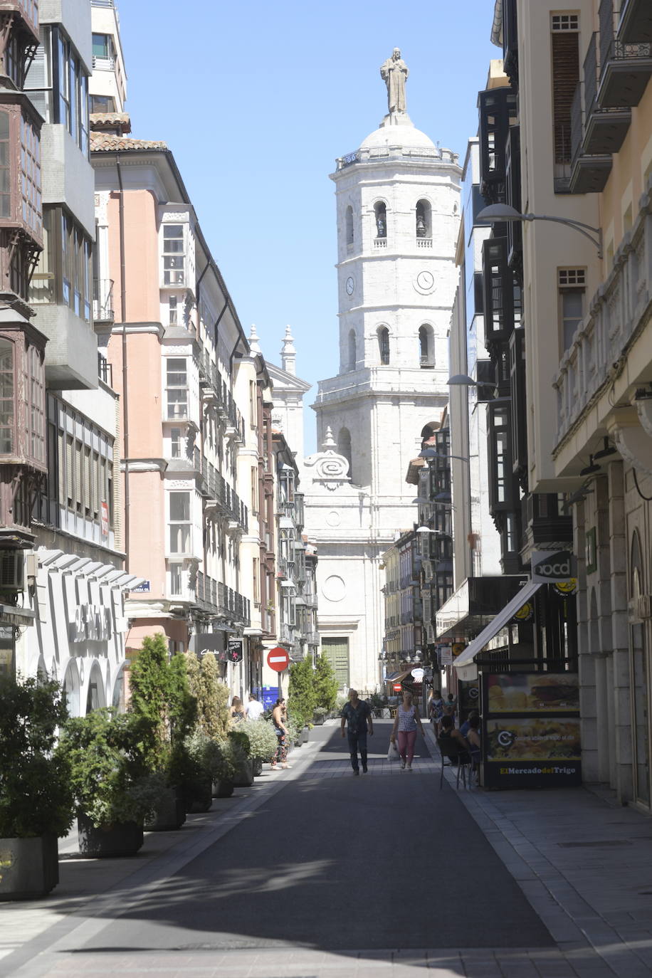 Fotos: Valladolid cierra en agosto por vacaciones