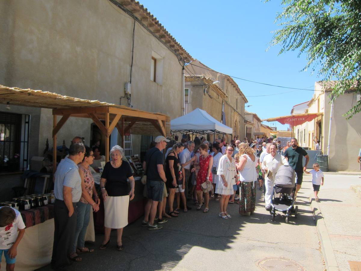 Fotos: XX Mercado artesanal de Tierra de Campos de Tordehumos