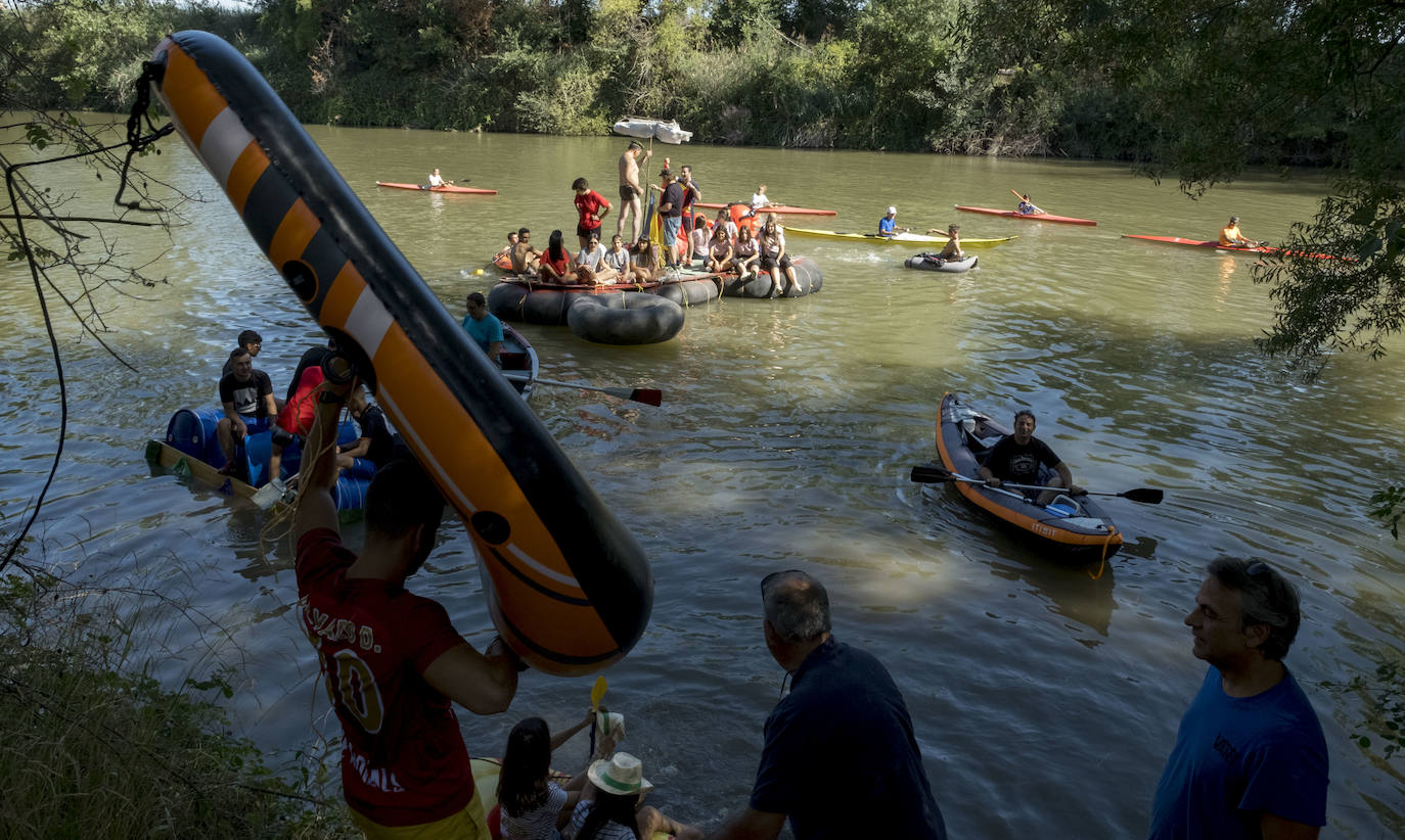 Fotos: Descenso en balsas en Cabezón de Pisuerga