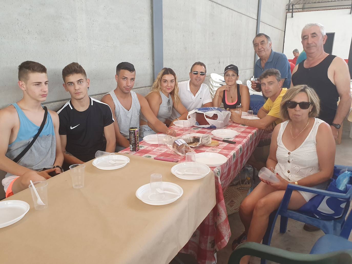 Fotos: Paellada en Linares de Riofrío