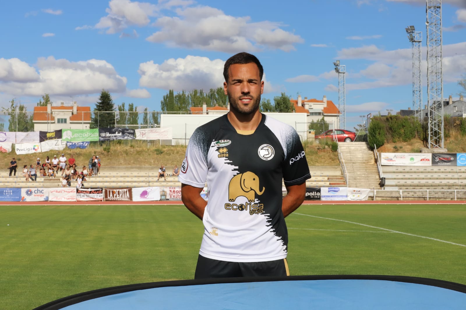 El Mérida, con dos exunionistas en sus filas, Cristo Medina y Diego del Castillo, ha sido el rival elegido para cerrar la pretemporada en Salamanca por parte del Unionista, en un partido con goles y que ha servido para afinar la puesta a punto del equipo charro. 