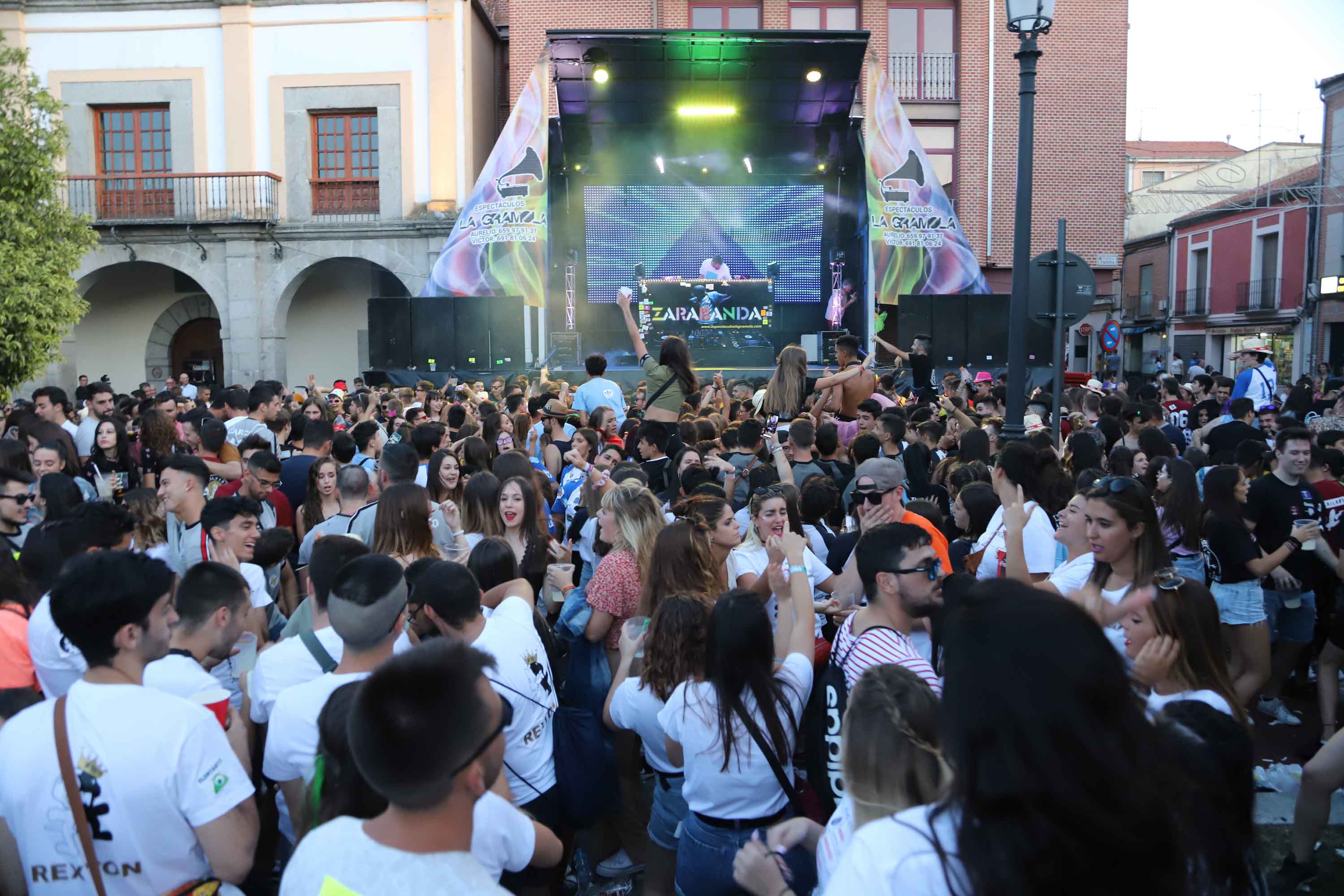 Fotos: Peñaranda de Bracamonte estalla en fiestas