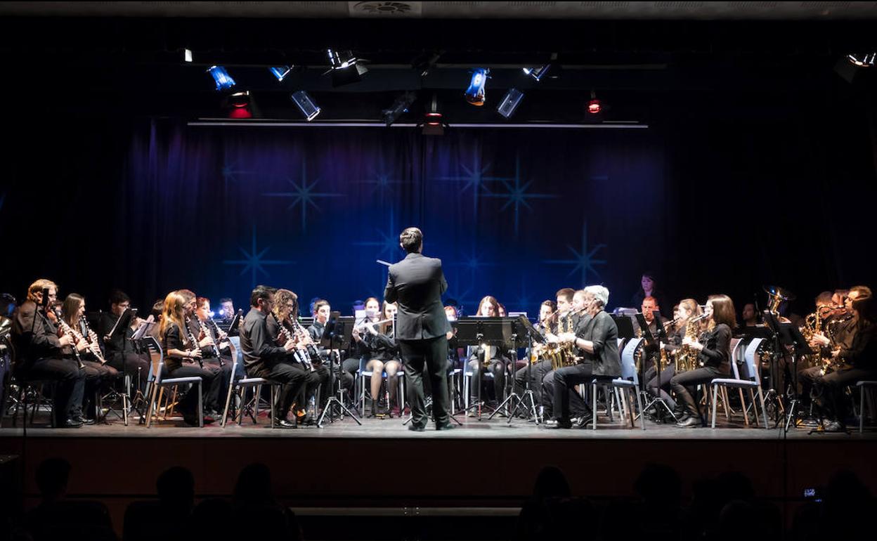 La Banda en una de sus actuaciones. 