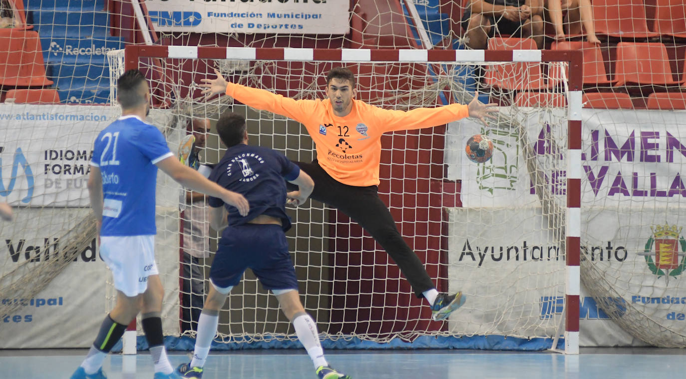 Fotos: Partido de pretemporada entre el Recoletas y el BM Zamora
