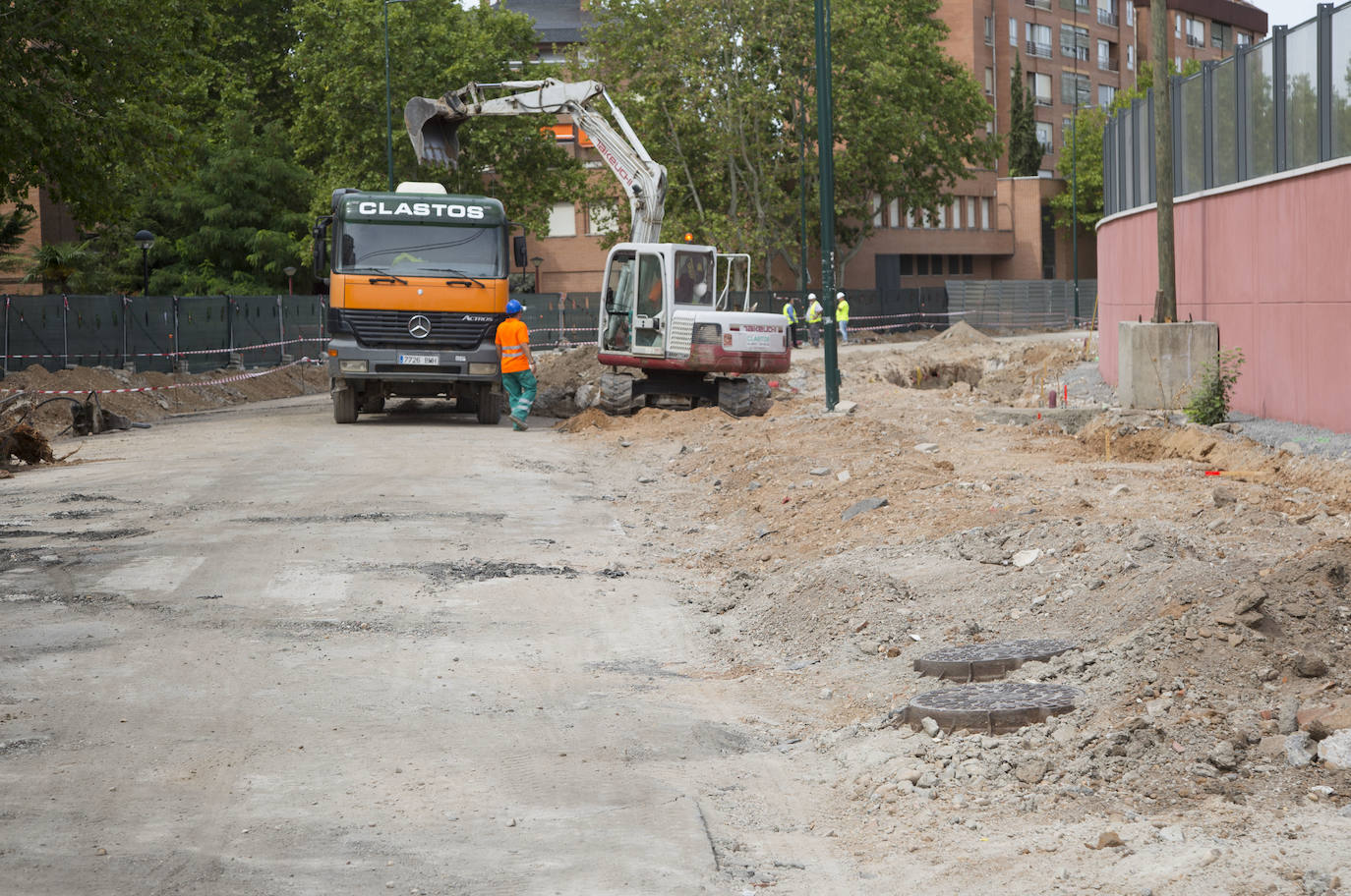 Fotos: Obras para construir el túnel para vehículos entre las calles Andrómeda y Nochevieja