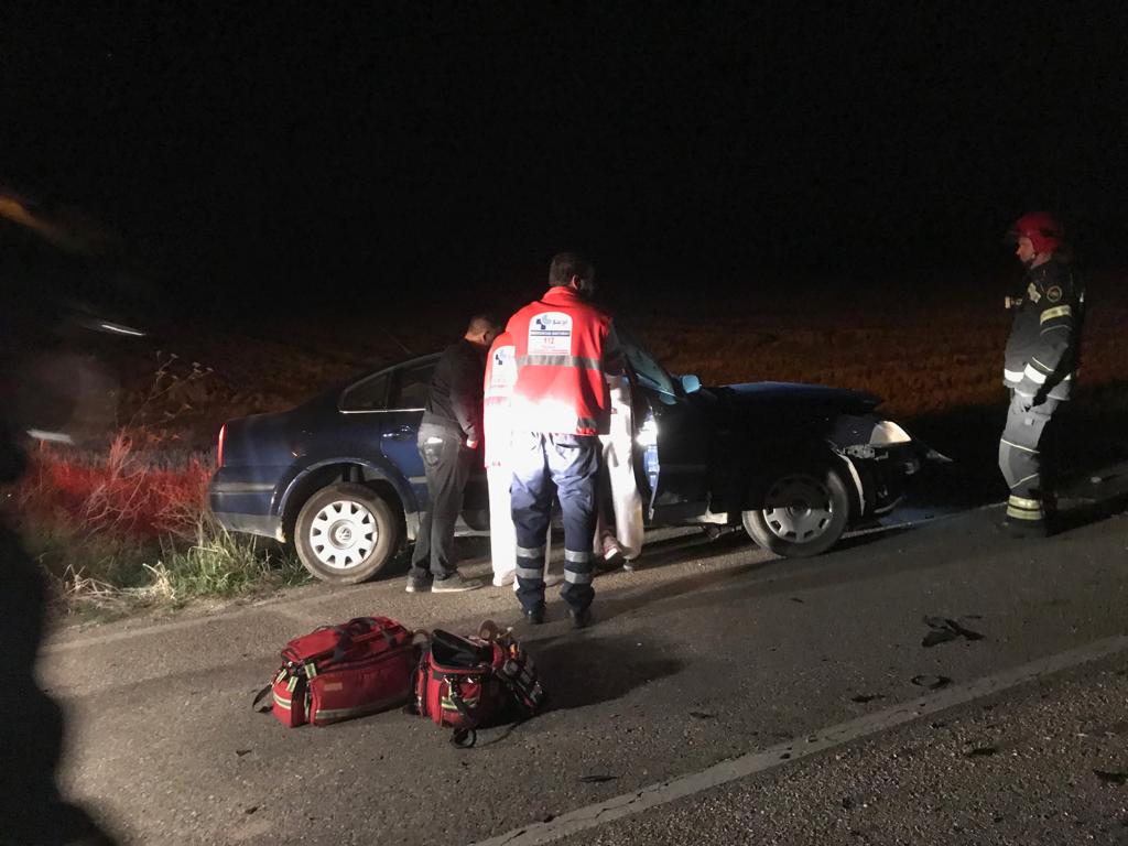 Fotos: Dos conductores heridos tras chocar frontalmente en la provincia de Valladolid