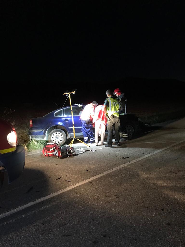 Fotos: Dos conductores heridos tras chocar frontalmente en la provincia de Valladolid