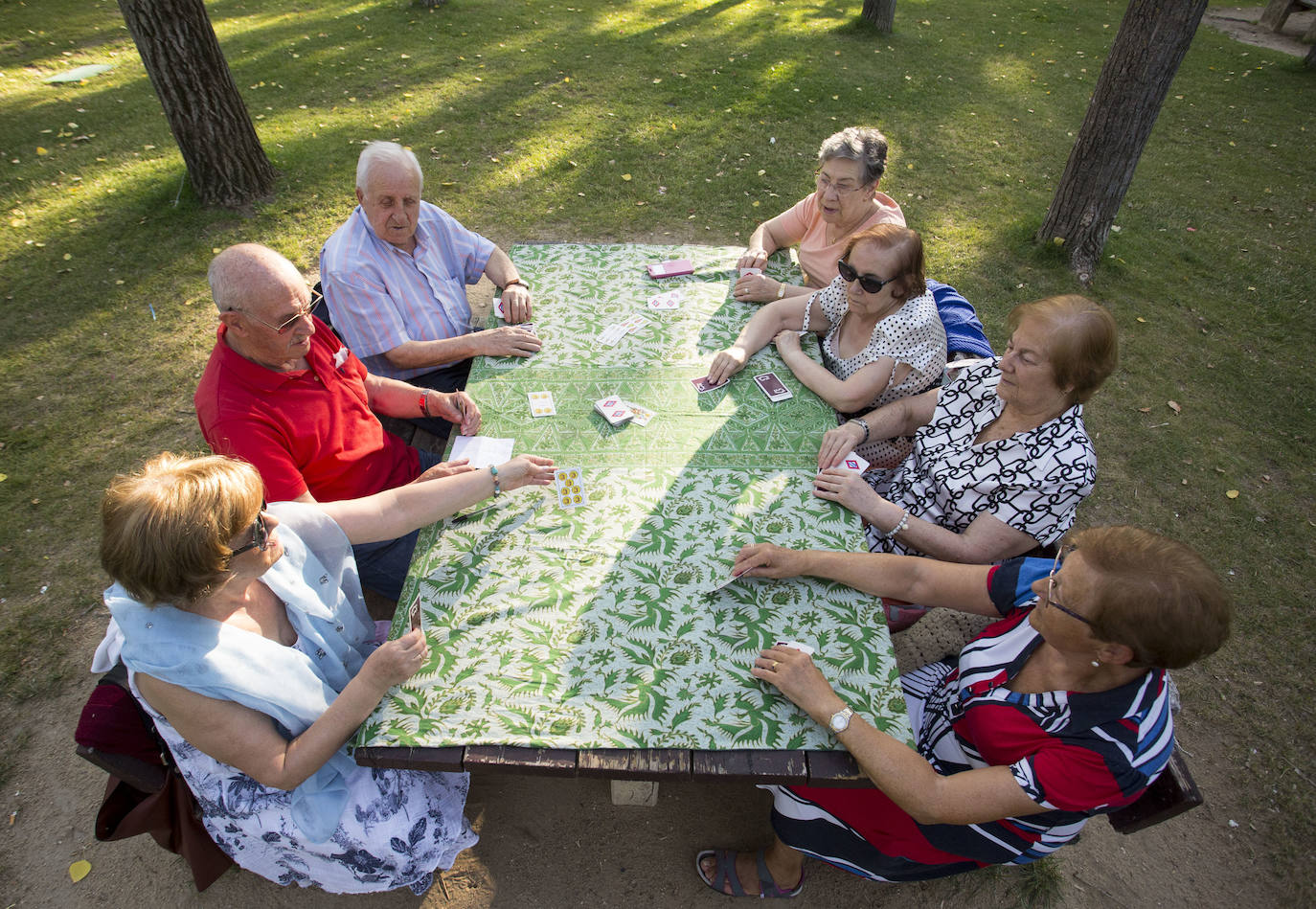 Fotos: Relax, brisca y merienda para el Ribera de Castilla de Valladolid