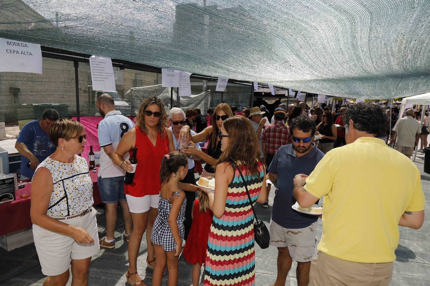 Más de 1.500 visitantes disfrutan de oferta de dos elaboradoras locales, una de Tudela y otra de Cantabria