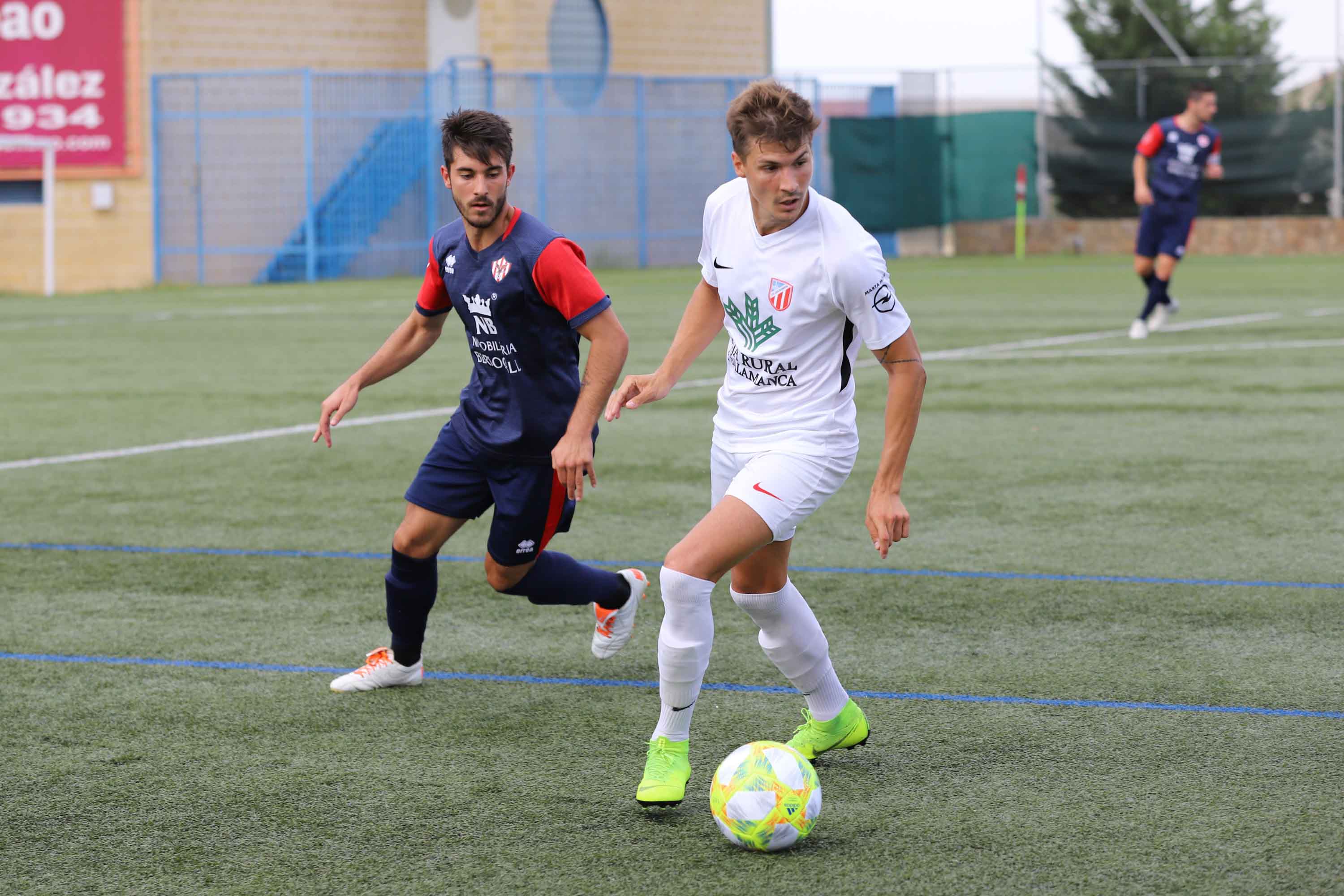 El Santa Marta arranca la temporada con triunfo merced a un gran partido ante el Bembibre, al que se impuso por 2-0 con goles de Lerma y Montes. 