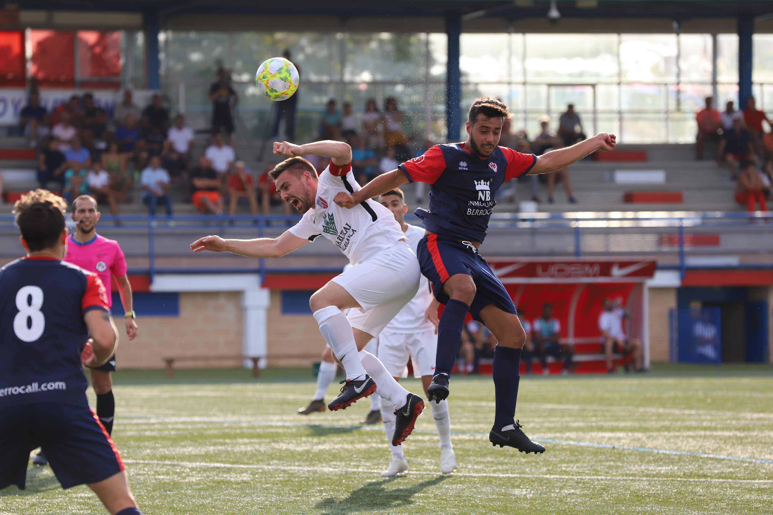 El Santa Marta arranca la temporada con triunfo merced a un gran partido ante el Bembibre, al que se impuso por 2-0 con goles de Lerma y Montes. 