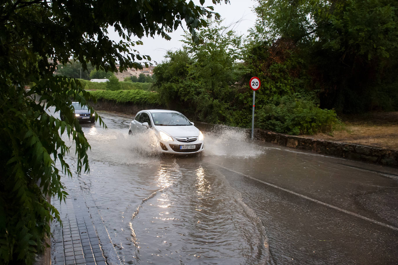 Fotos: Tormenta de lluvia y granizo en Segovia