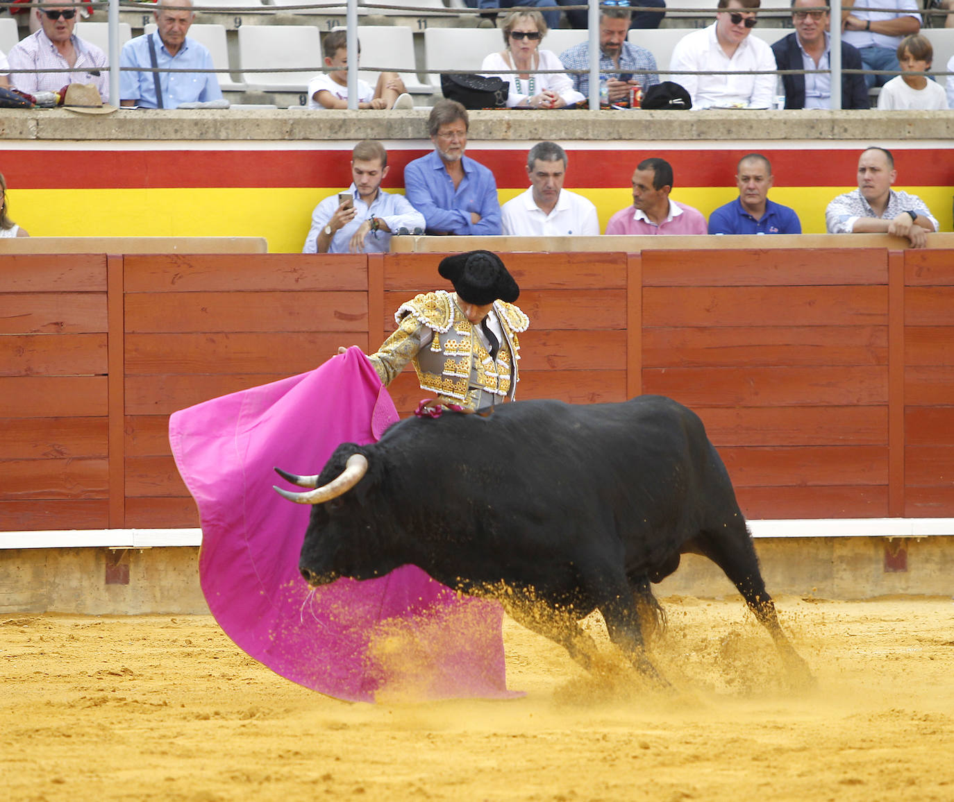 Fotos: Primera de abono de las Ferias y Fiestas de San Antolín 2019