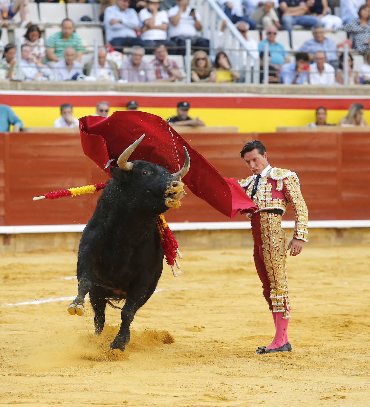 Fotos: Primera de abono de las Ferias y Fiestas de San Antolín 2019