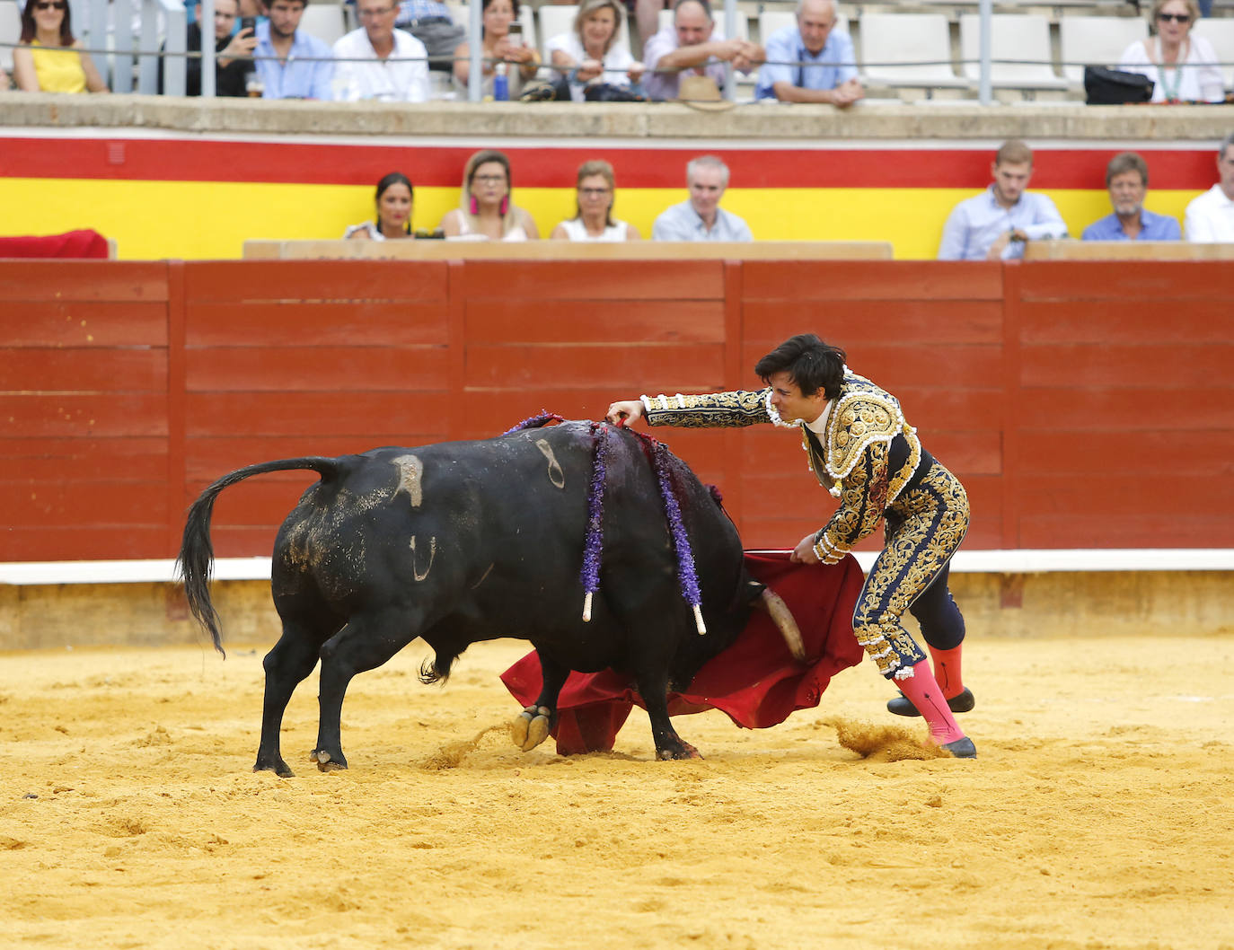 Fotos: Primera de abono de las Ferias y Fiestas de San Antolín 2019