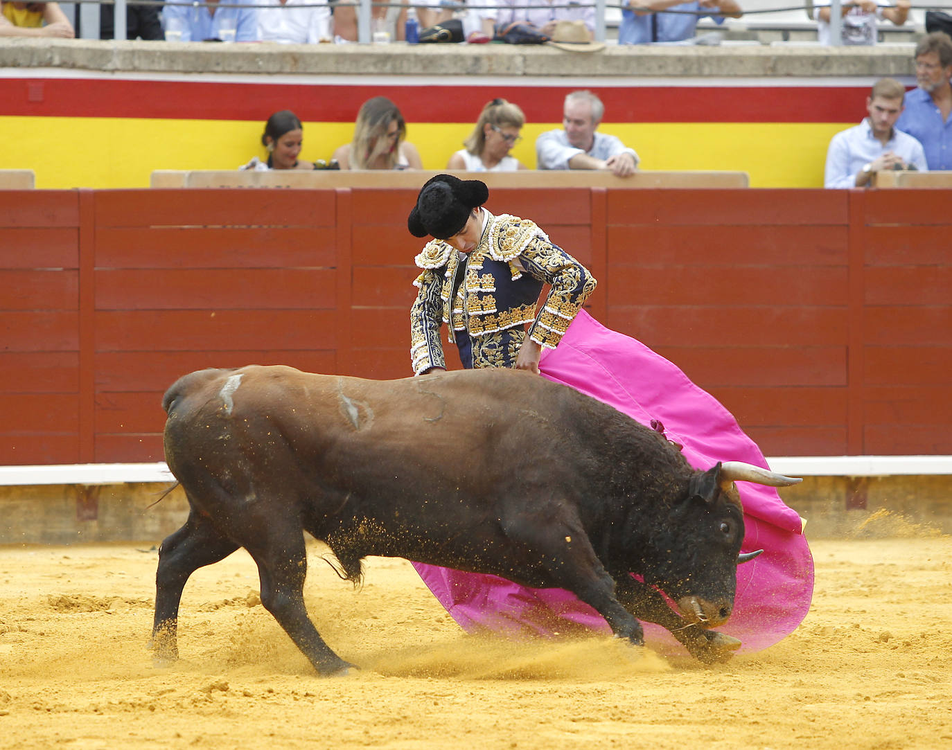 Fotos: Primera de abono de las Ferias y Fiestas de San Antolín 2019