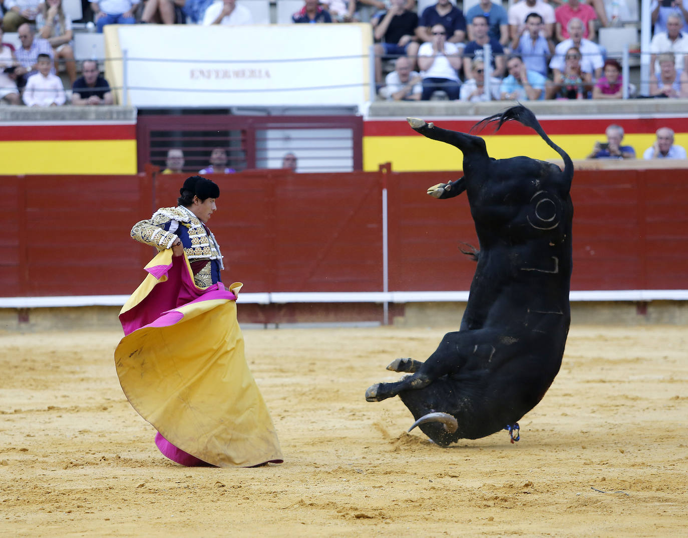 Fotos: Segunda de abono de la feria de Palencia