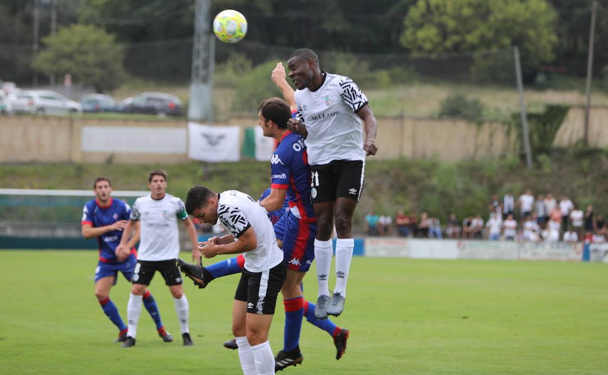 Un momento del partido de esta tarde.